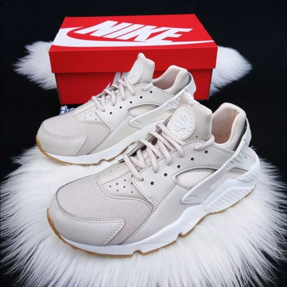Nike Shoes - New Nike Air Huarache Run Desert Sand Size 7